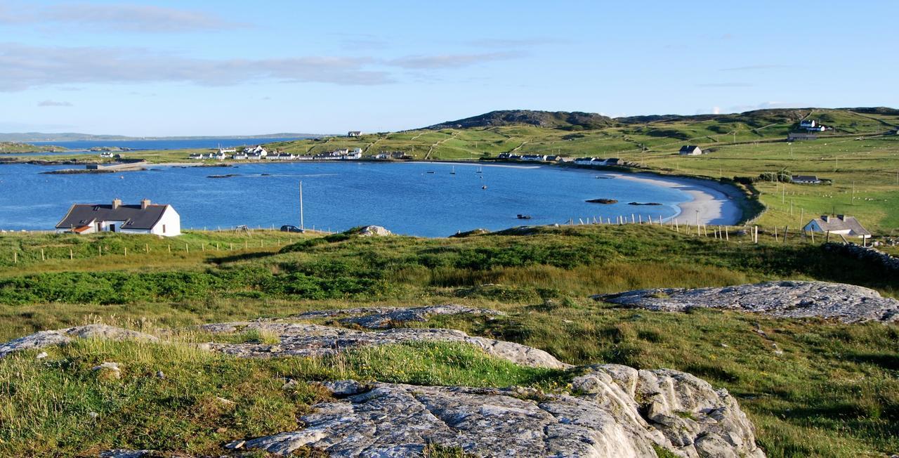 Dolphin Hotel Inishbofin Dış mekan fotoğraf
