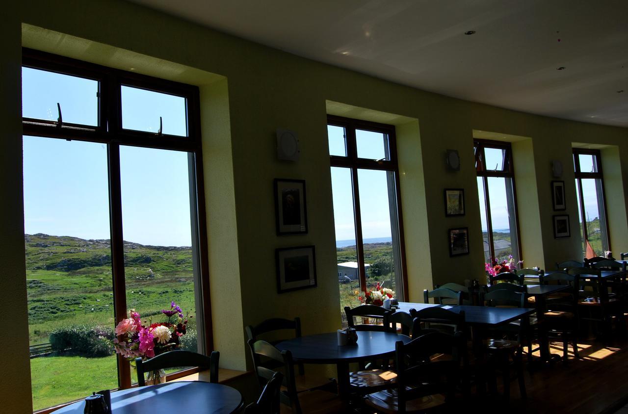 Dolphin Hotel Inishbofin Dış mekan fotoğraf